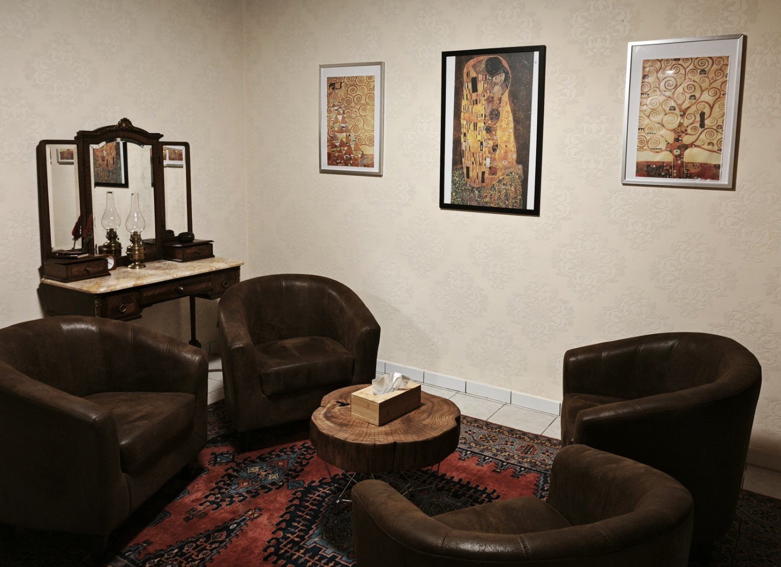 thumbnail_1000046244